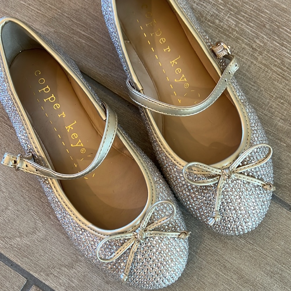 Girls' Mia Glitter Mary Jane Ballet Flats size 1 by copper key in sand gold